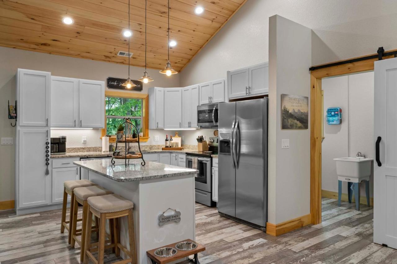 Stunning Views, Superb Atmosphere, Modern Amenities, In The Middle Of Nature Bryson City Exterior foto